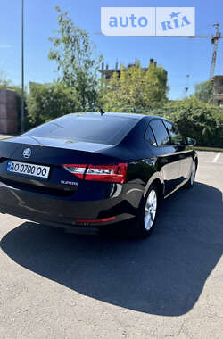 Ліфтбек Skoda Superb 2017 в Ужгороді