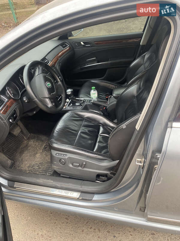 Лифтбек Skoda Superb 2008 в Ровно