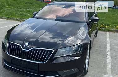 Универсал Skoda Superb 2019 в Львове