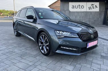 Универсал Skoda Superb 2020 в Луцке