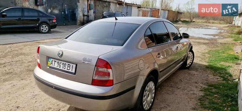 Лифтбек Skoda Superb 2008 в Надворной фото 3 Лифтбек Skoda Superb 2008 в Надворной