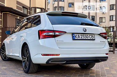 Универсал Skoda Superb 2016 в Вишневом