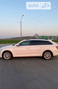 Универсал Skoda Superb 2016 в Вознесенске