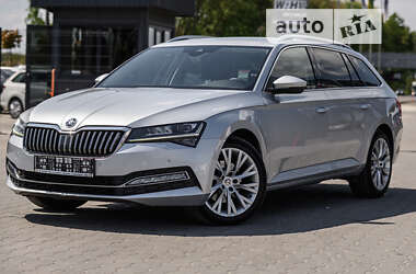 Универсал Skoda Superb 2019 в Львове