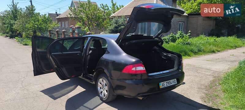 Лифтбек Skoda Superb 2011 в Кривом Роге