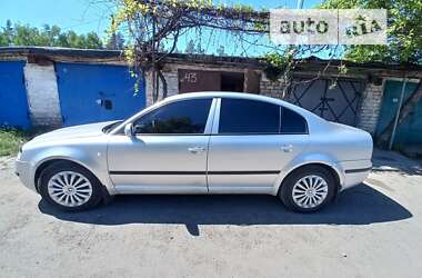 Лифтбек Skoda Superb 2006 в Кривом Роге