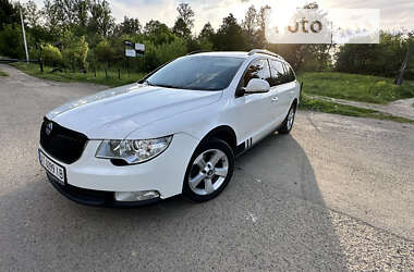 Универсал Skoda Superb 2011 в Коломые