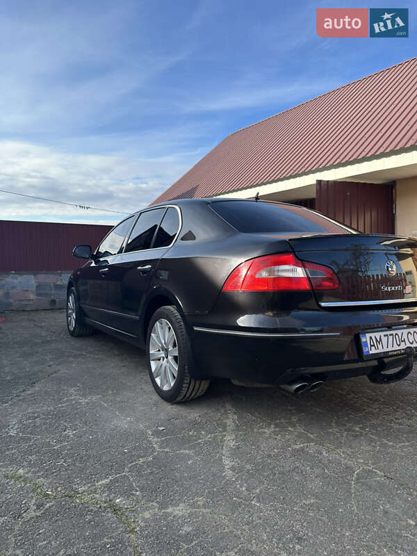 Универсал Skoda Superb 2010 в Житомире