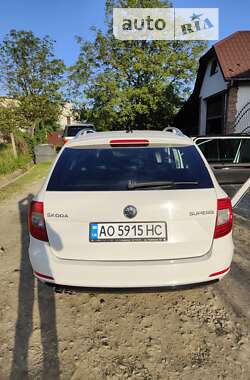 Универсал Skoda Superb 2013 в Тячеве