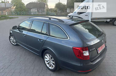 Универсал Skoda Superb 2014 в Дубно