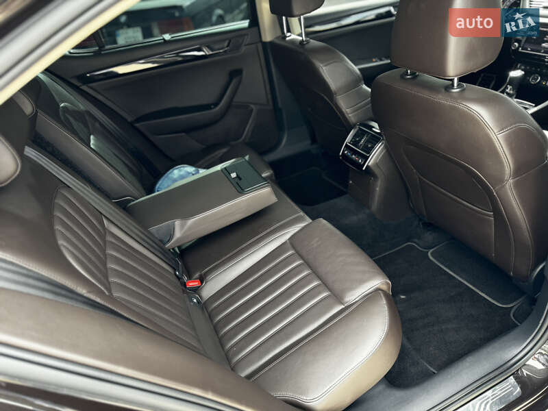 Лифтбек Skoda Superb 2016 в Звягеле
