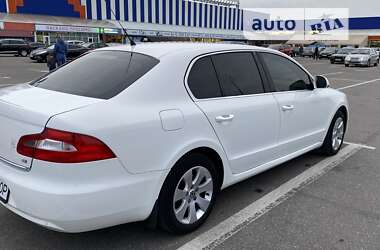 Лифтбек Skoda Superb 2009 в Черкассах