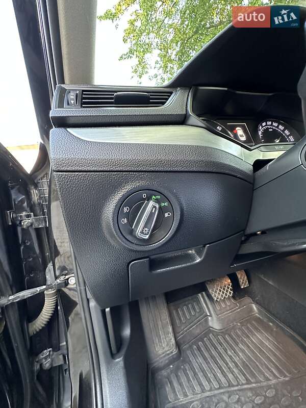 Ліфтбек Skoda Superb 2016 в Житомирі