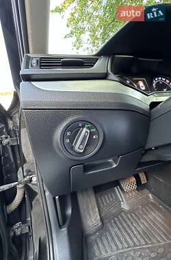 Лифтбек Skoda Superb 2016 в 