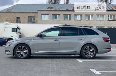 Универсал Skoda Superb 2018 в Киеве