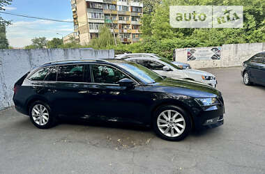 Универсал Skoda Superb 2017 в Киеве