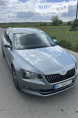 Универсал Skoda Superb 2017 в Львове