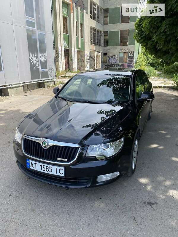 Ліфтбек Skoda Superb 2012 в Івано-Франківську