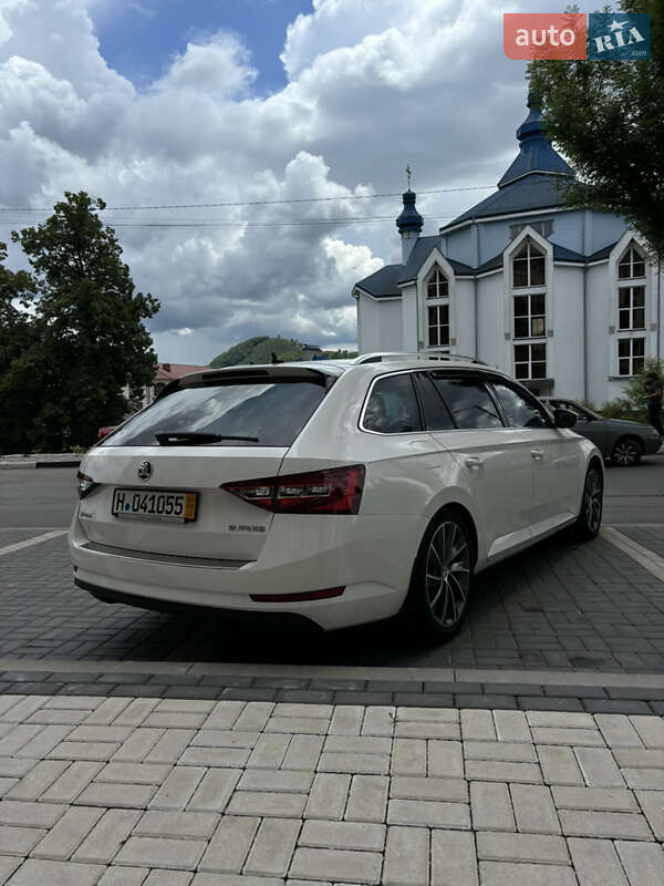 Универсал Skoda Superb 2016 в Мукачево