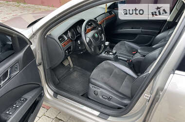 Лифтбек Skoda Superb 2010 в 