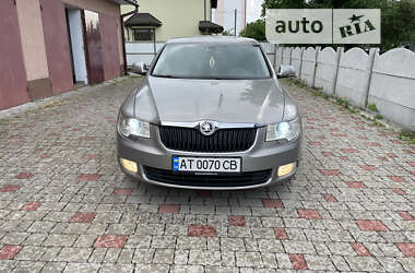 Лифтбек Skoda Superb 2010 в 