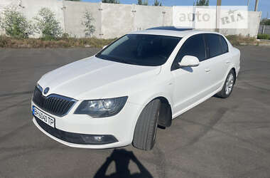 Ліфтбек Skoda Superb 2013 в 