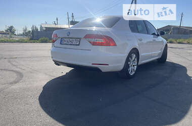 Ліфтбек Skoda Superb 2013 в 
