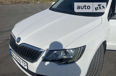 Ліфтбек Skoda Superb 2013 в 