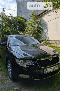 Ліфтбек Skoda Superb 2012 в Львові