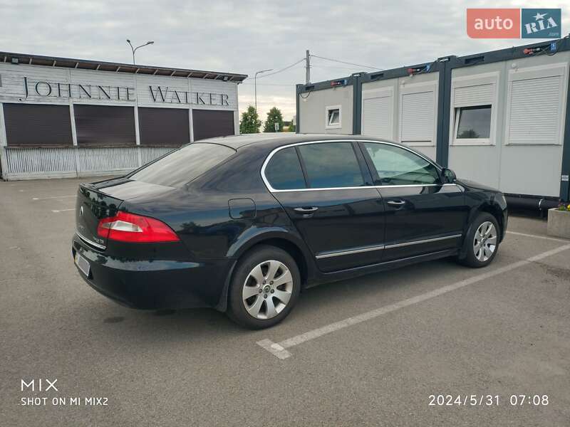 Лифтбек Skoda Superb 2011 в Киеве
