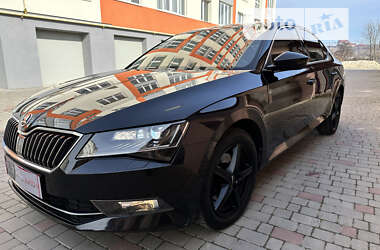 Лифтбек Skoda Superb 2017 в Ивано-Франковске