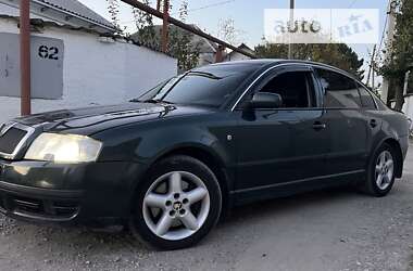 Лифтбек Skoda Superb 2002 в Днепре