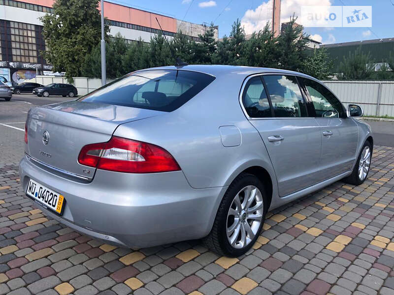 Лифтбек Skoda Superb 2008 в Киеве