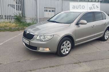 Лифтбек Skoda Superb 2012 в Днепре