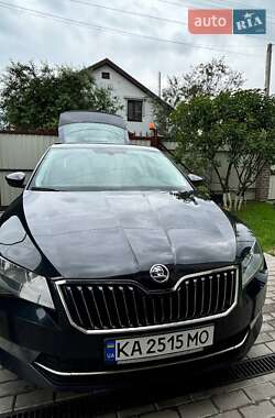 Ліфтбек Skoda Superb 2019 в 