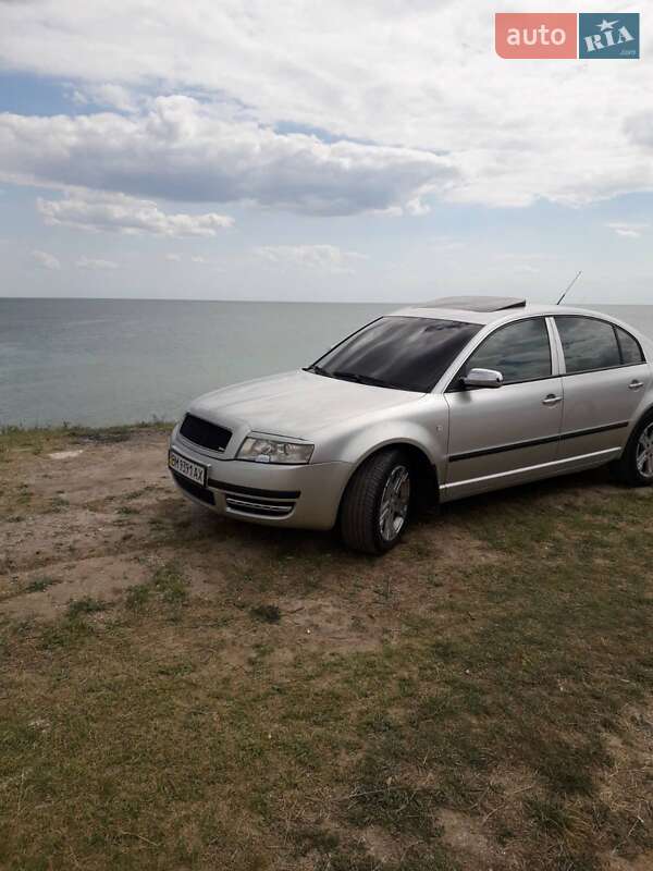 Skoda Superb 2002