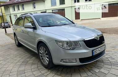 Універсал Skoda Superb 2011 в Львові