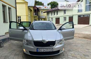 Універсал Skoda Superb 2011 в Львові