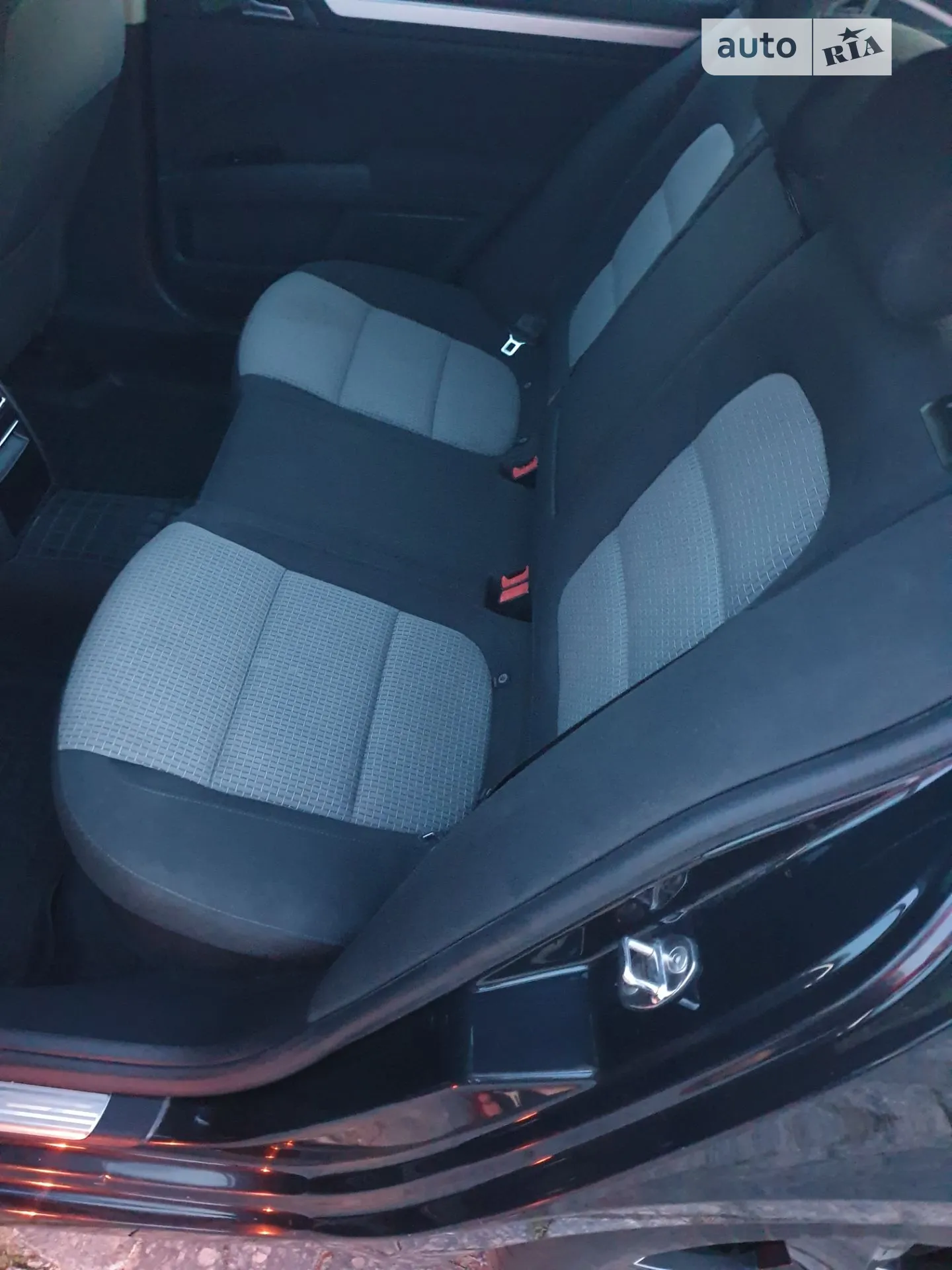 2011 Skoda Superb - мініатюра 7