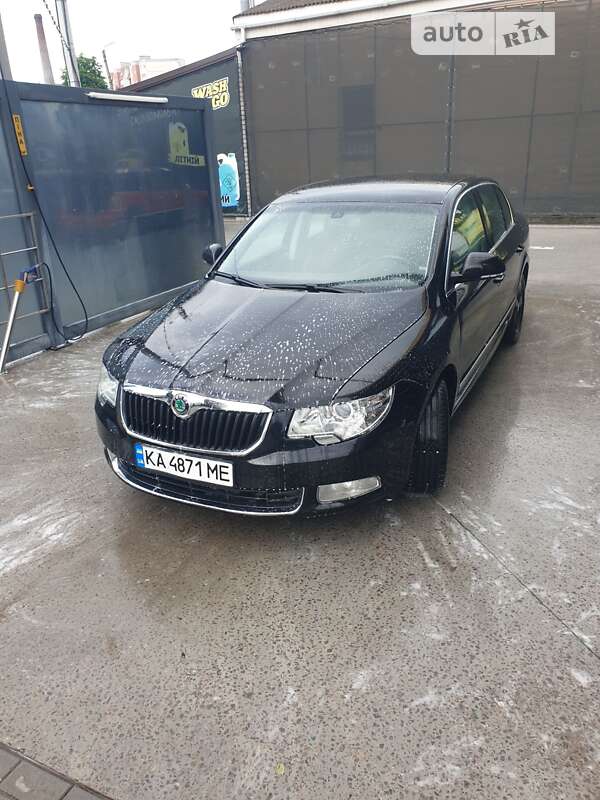 Ліфтбек Skoda Superb 2011 в Кременчуці