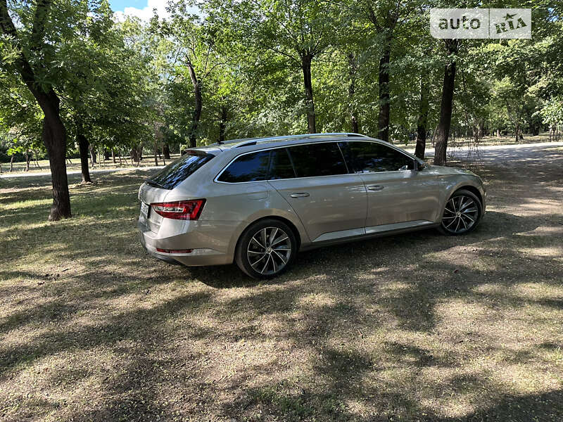 Універсал Skoda Superb 2018 в Кривому Розі