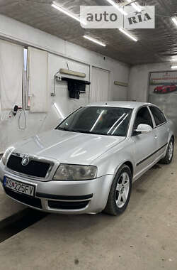 Ліфтбек Skoda Superb 2004 в Тячеві