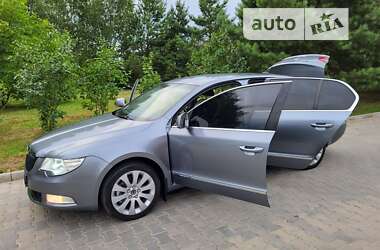 Ліфтбек Skoda Superb 2009 в Хмельницькому