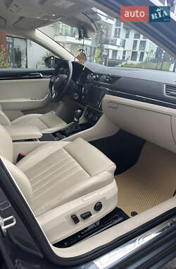 Универсал Skoda Superb 2017 в 