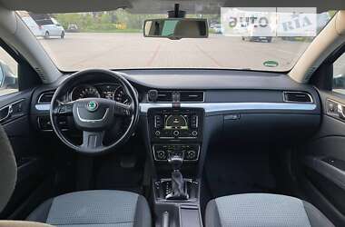 Универсал Skoda Superb 2012 в Хоросткове