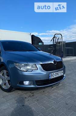 Лифтбек Skoda Superb 2009 в Тернополе