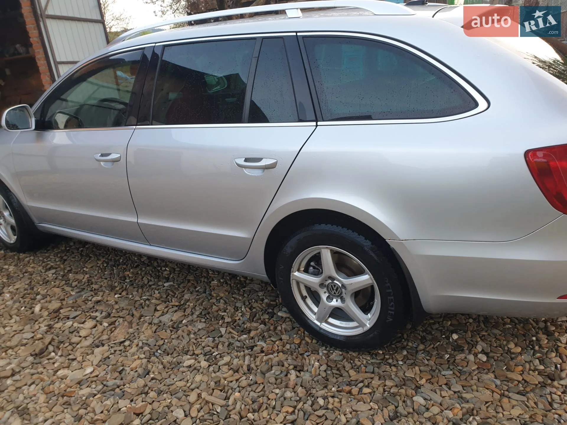 2010 Skoda Superb - мініатюра 6