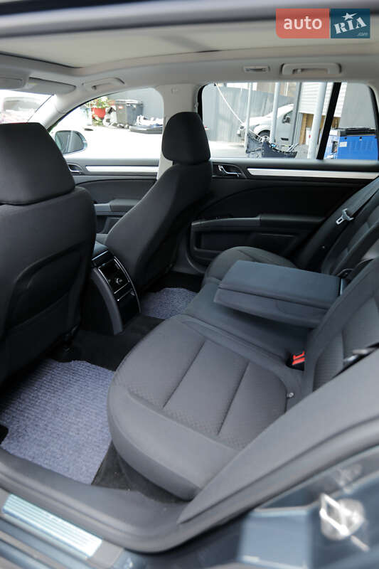 Универсал Skoda Superb 2015 в Киеве