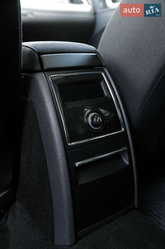 Универсал Skoda Superb 2015 в Киеве