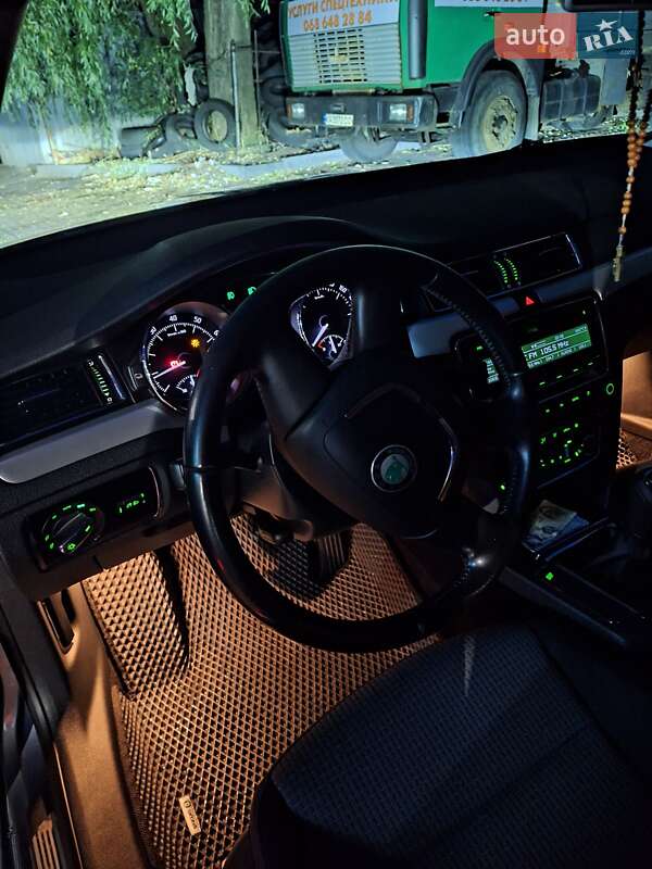 Лифтбек Skoda Superb 2012 в Киеве